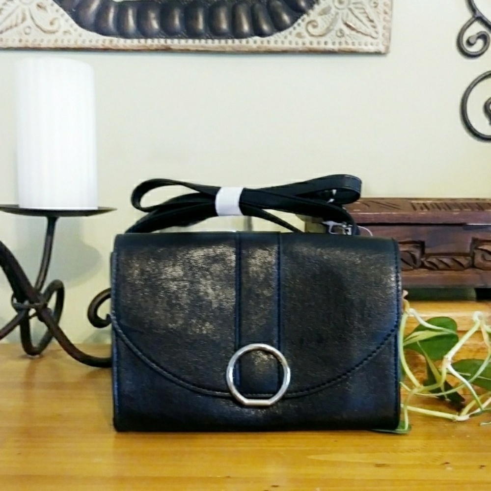 Black Organizer Crossbody Bag by Mondani